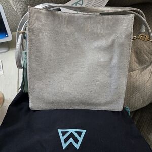 Kelly Wynne Silver Crossbody Bag